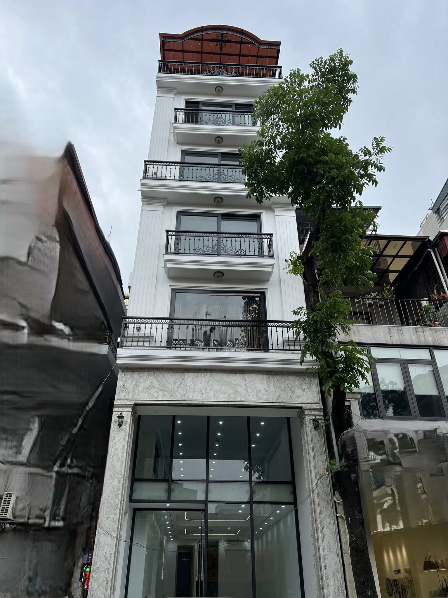 Cho thuê MBKD Thang Máy Phố Đặng Văn Ngữ 4 tầng x 80m2, thông sàn KD đỉnh - Ảnh chính